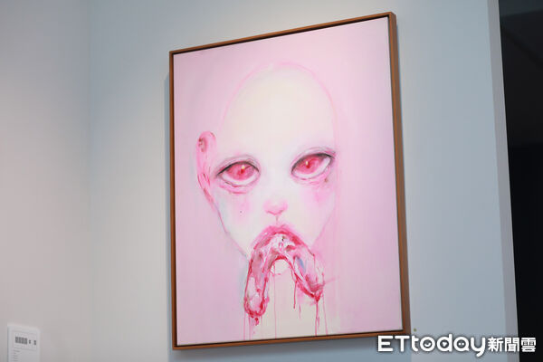 小S女儿在画展上谈及大S